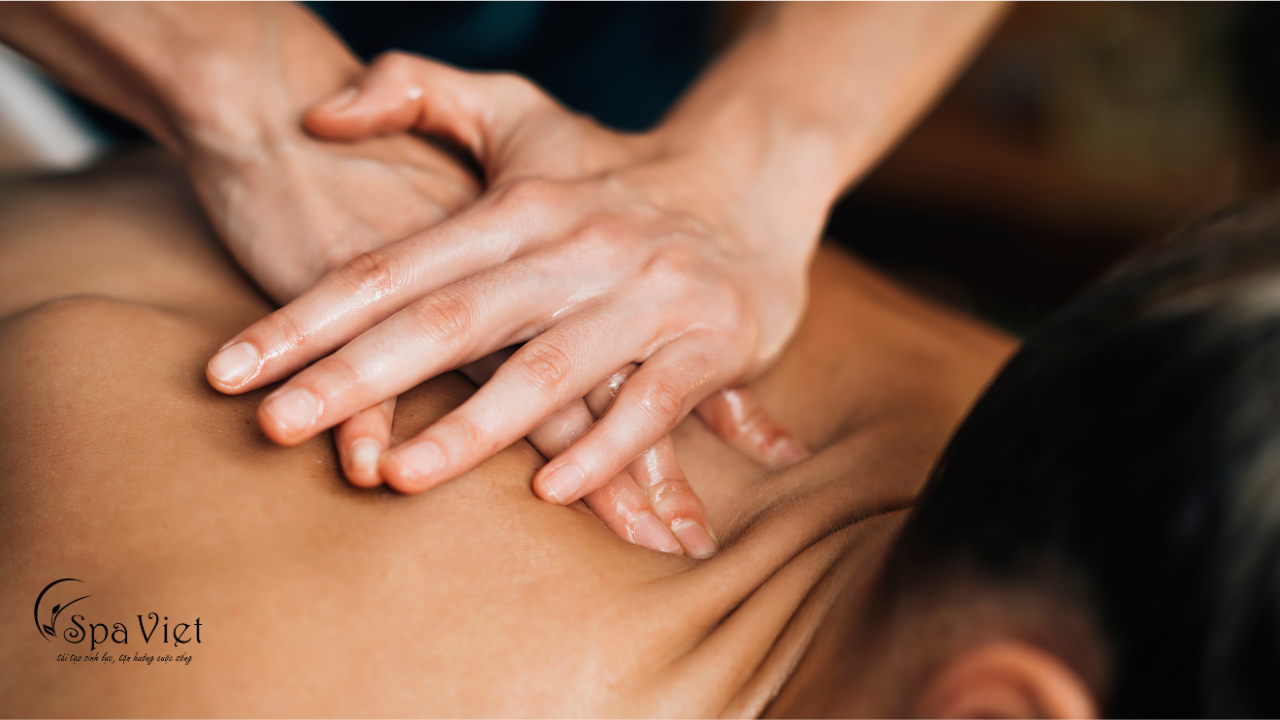 Massage trị liệu Spa Việt