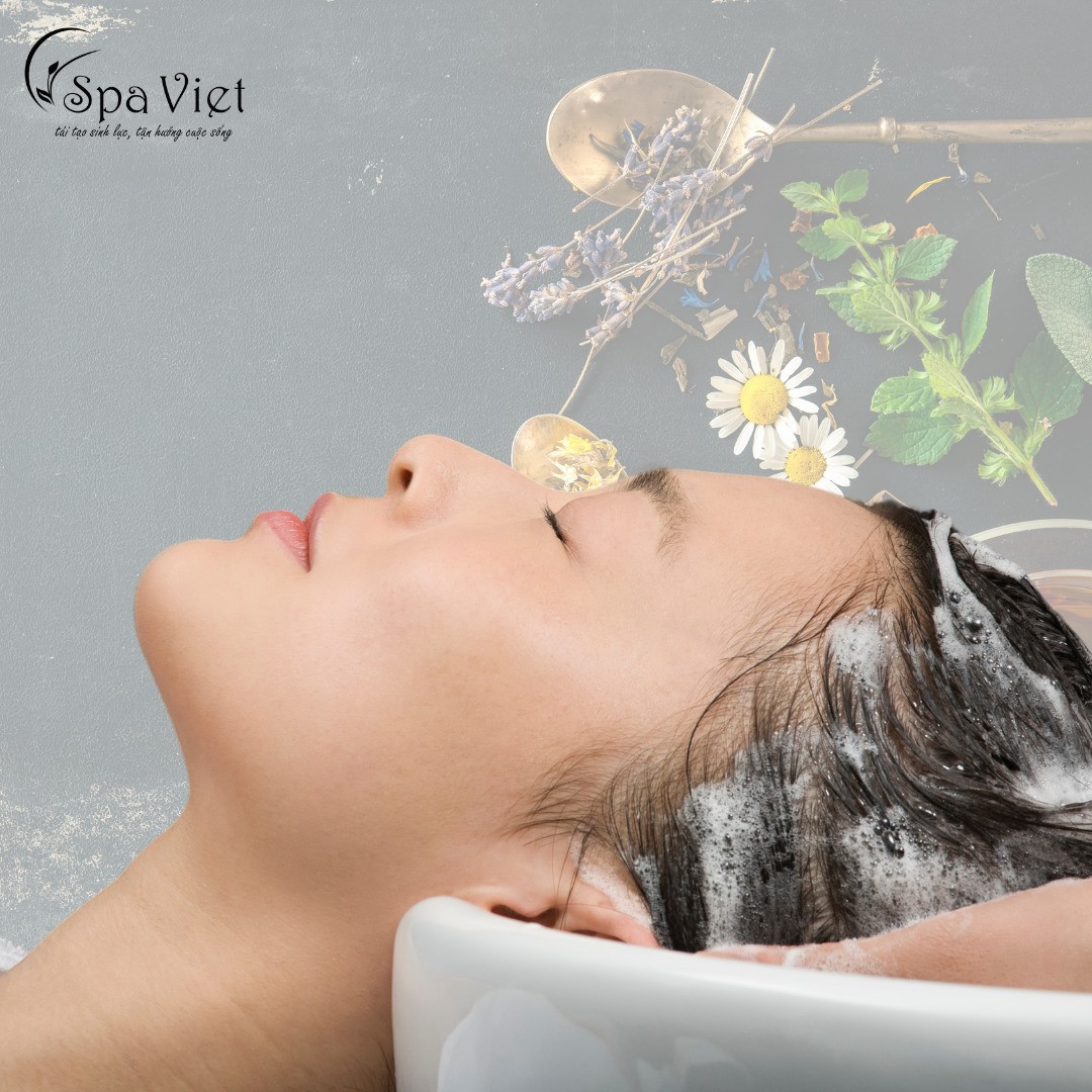 Vietnamese herbal hair wash and head massage at Spa Viet in Phu Nhuan, Ho Chi Minh City